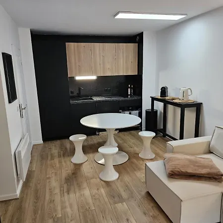 T2 Jean De Luz - Iratzia - 200m - Piscine - Tennis